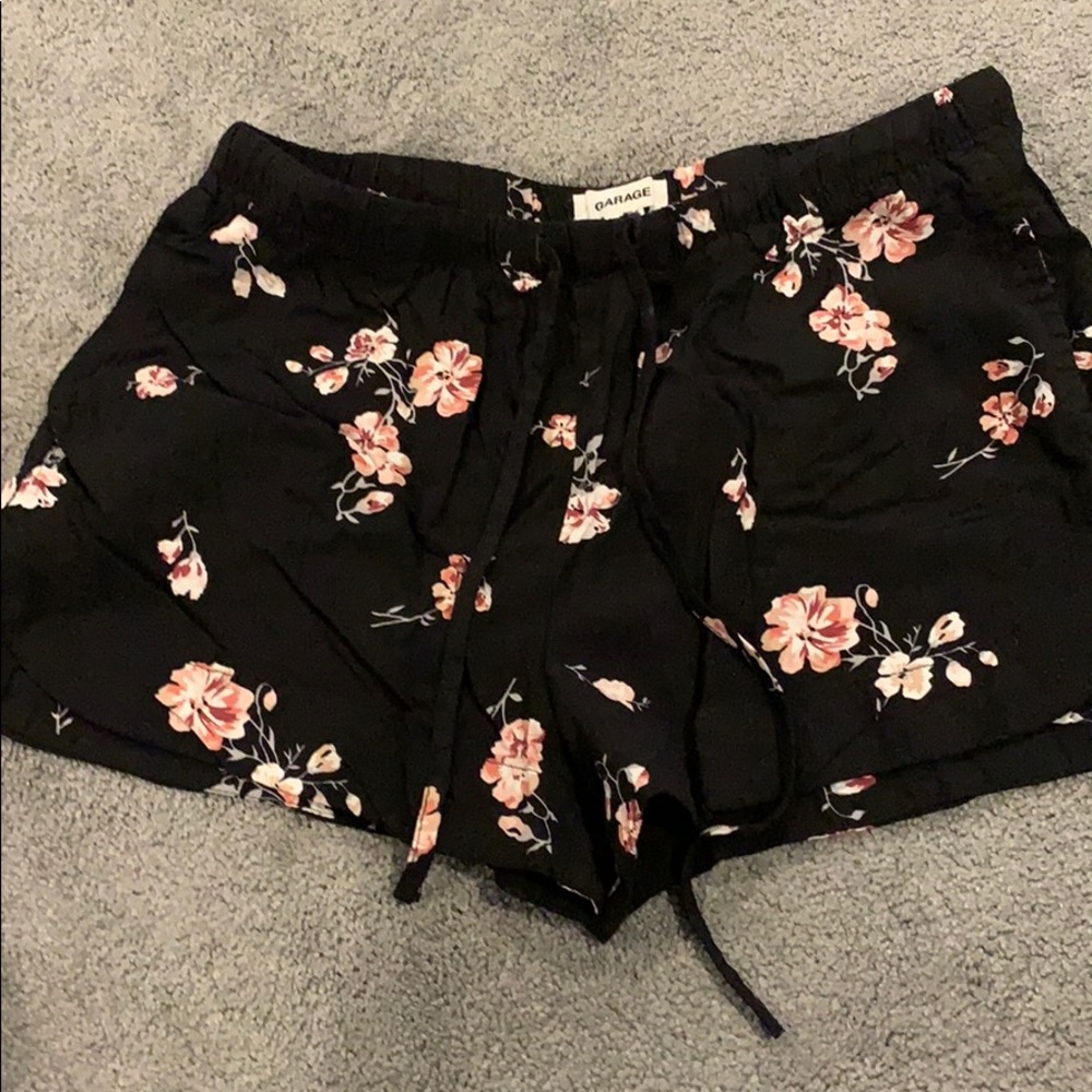 Garage light weight shorts